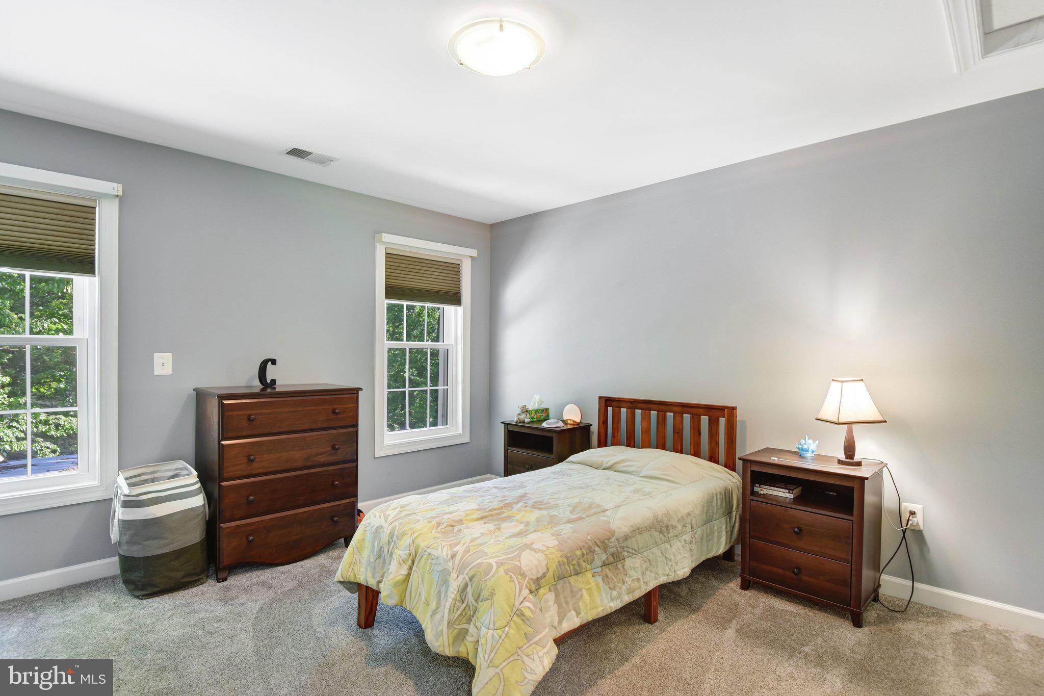 EMERALD OAKS - Residential