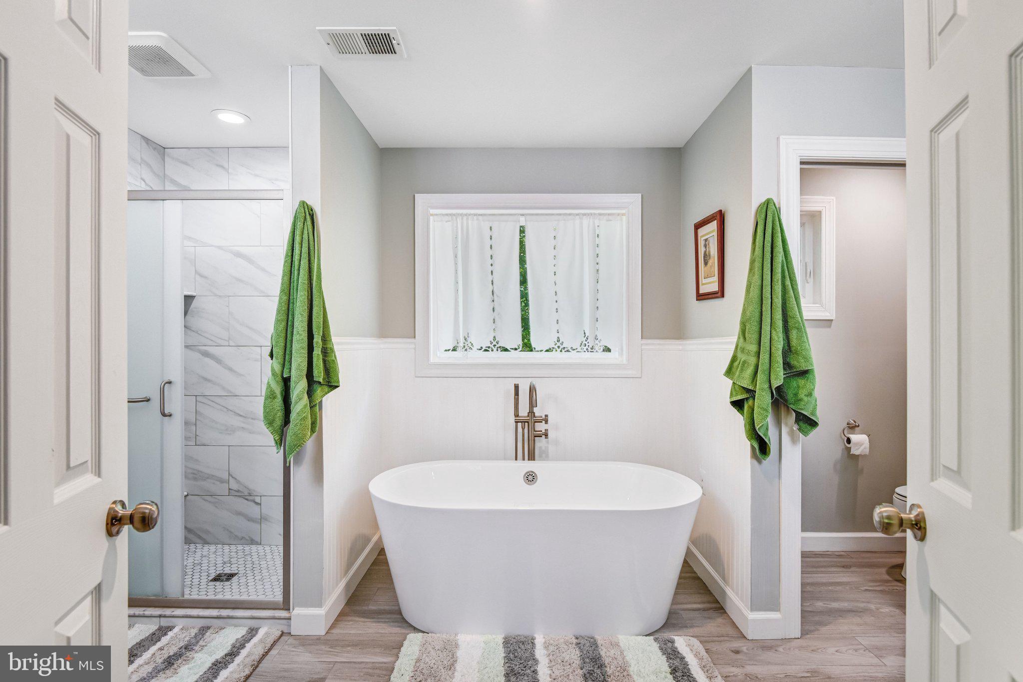 EMERALD OAKS - Residential