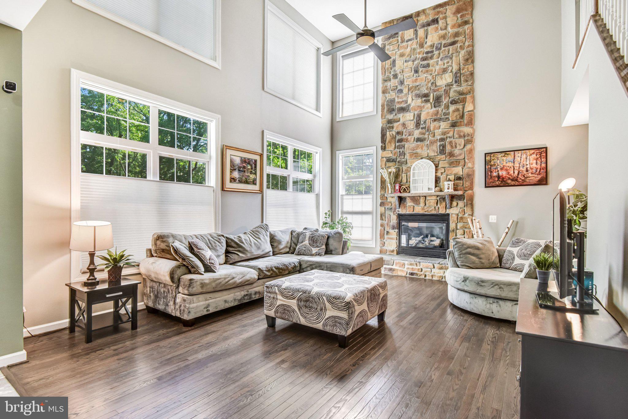 EMERALD OAKS - Residential