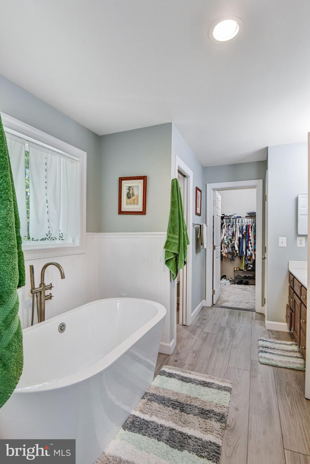 EMERALD OAKS - Residential