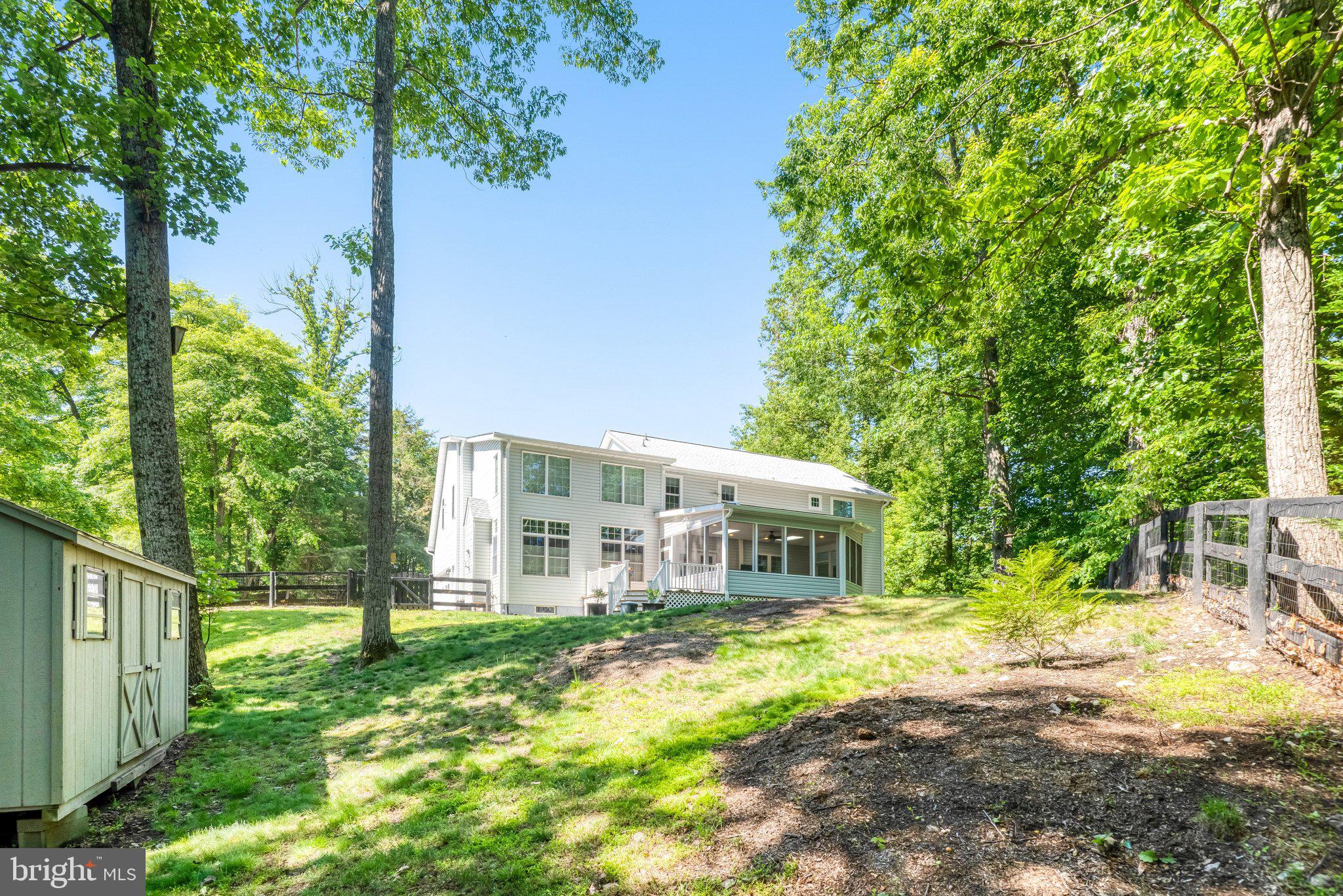 EMERALD OAKS - Residential