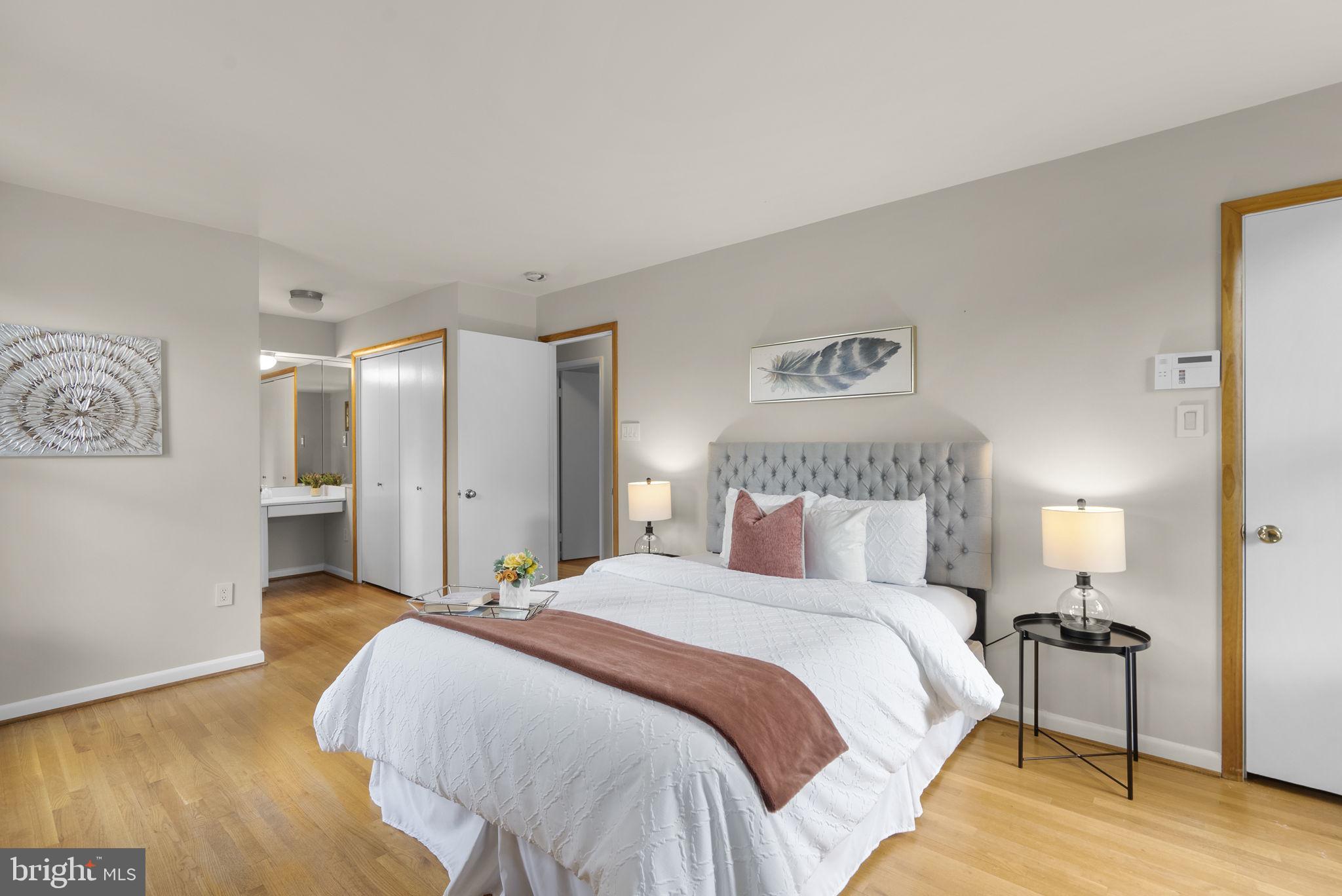 REGENCY ESTATES - Residential