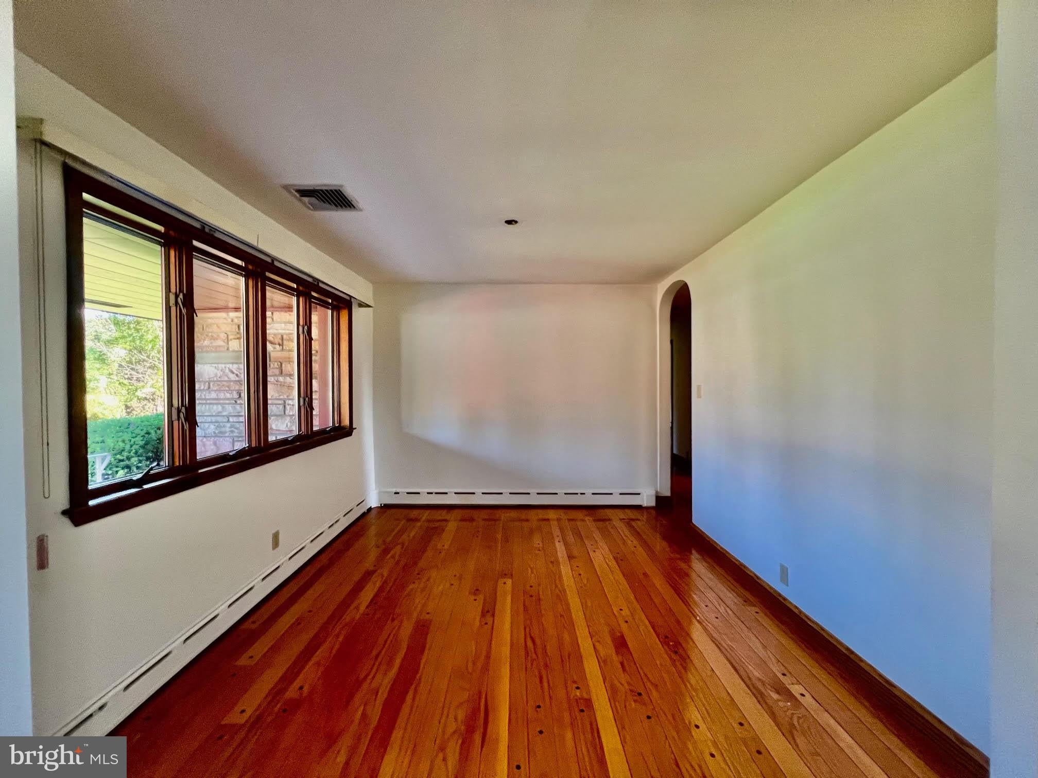 714 STRATFORD DRIVE