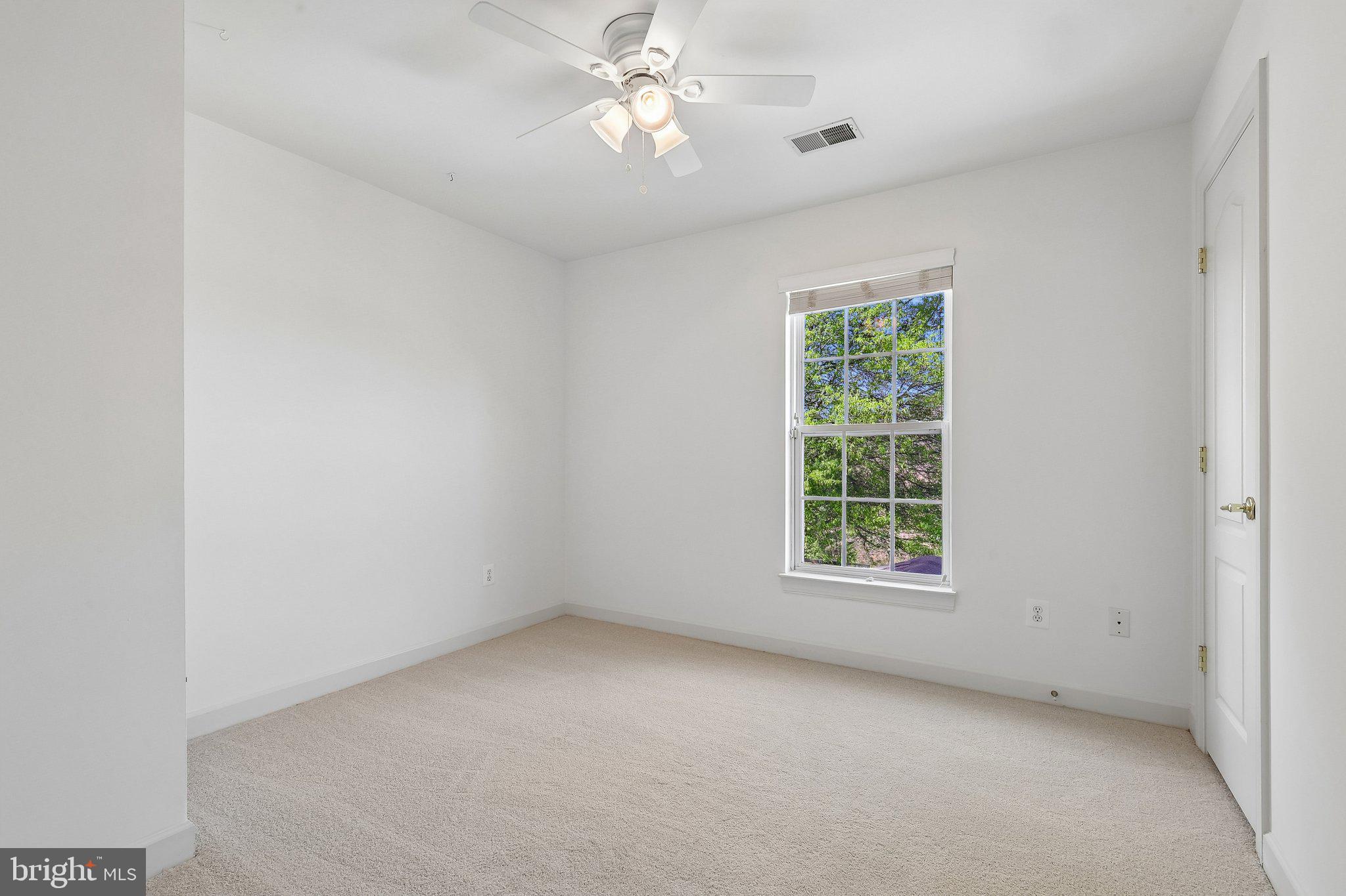 POTOMAC STATION - Residential