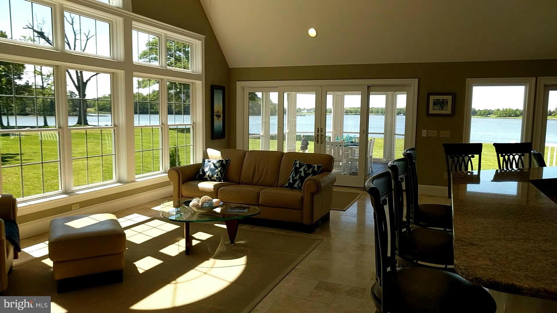 GOVERNOR GRASON MANOR - Residential