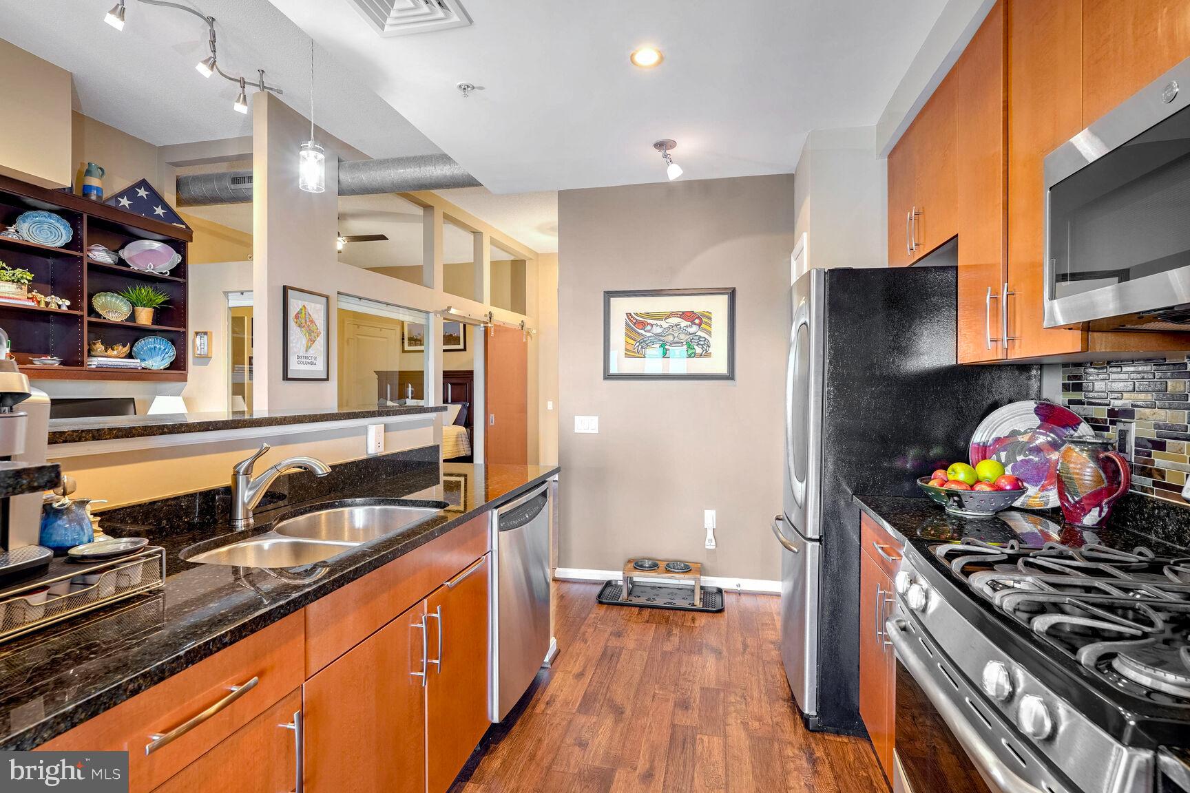 1390 KENYON STREET NW 802