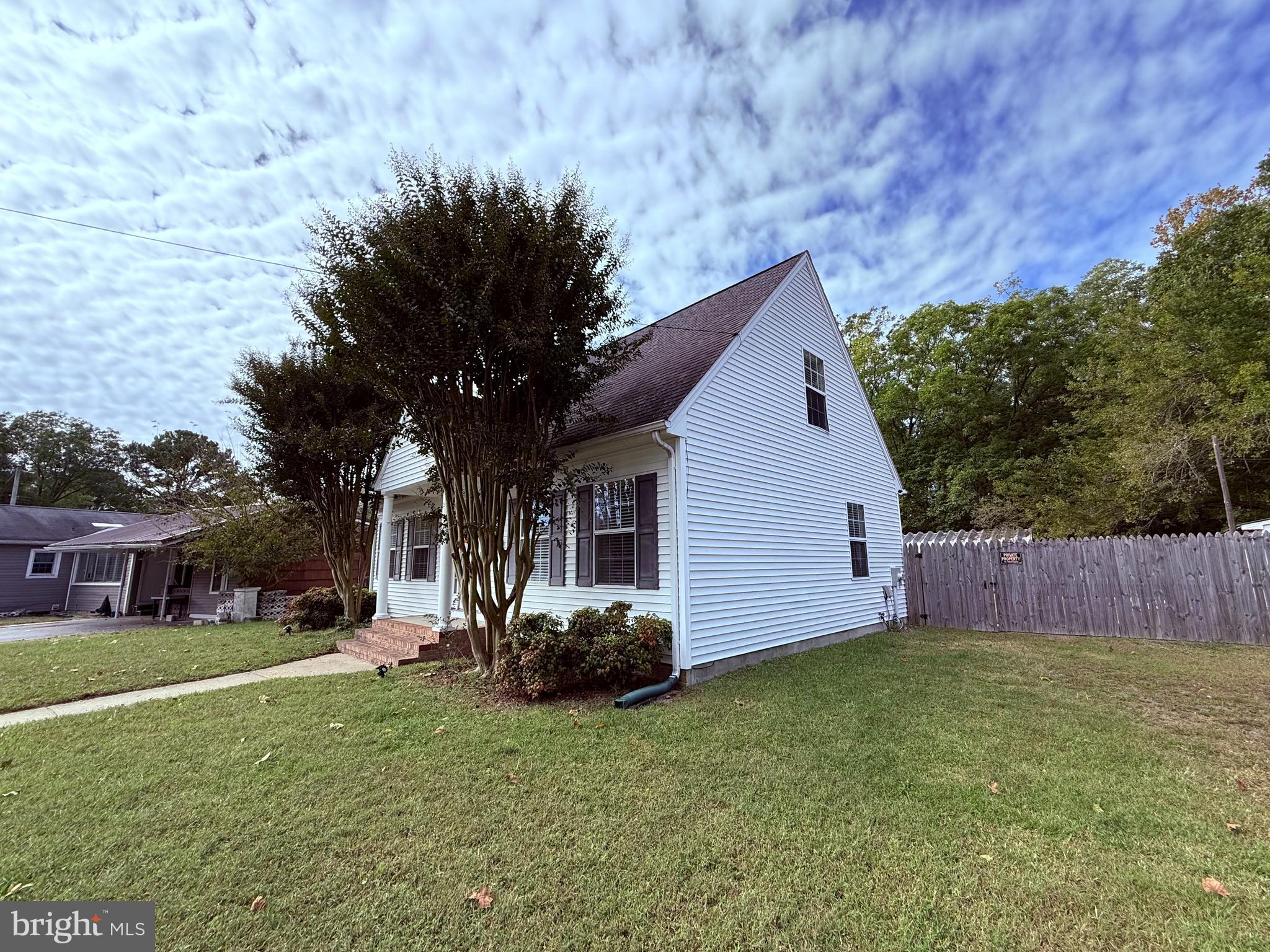 802 ROGER STREET