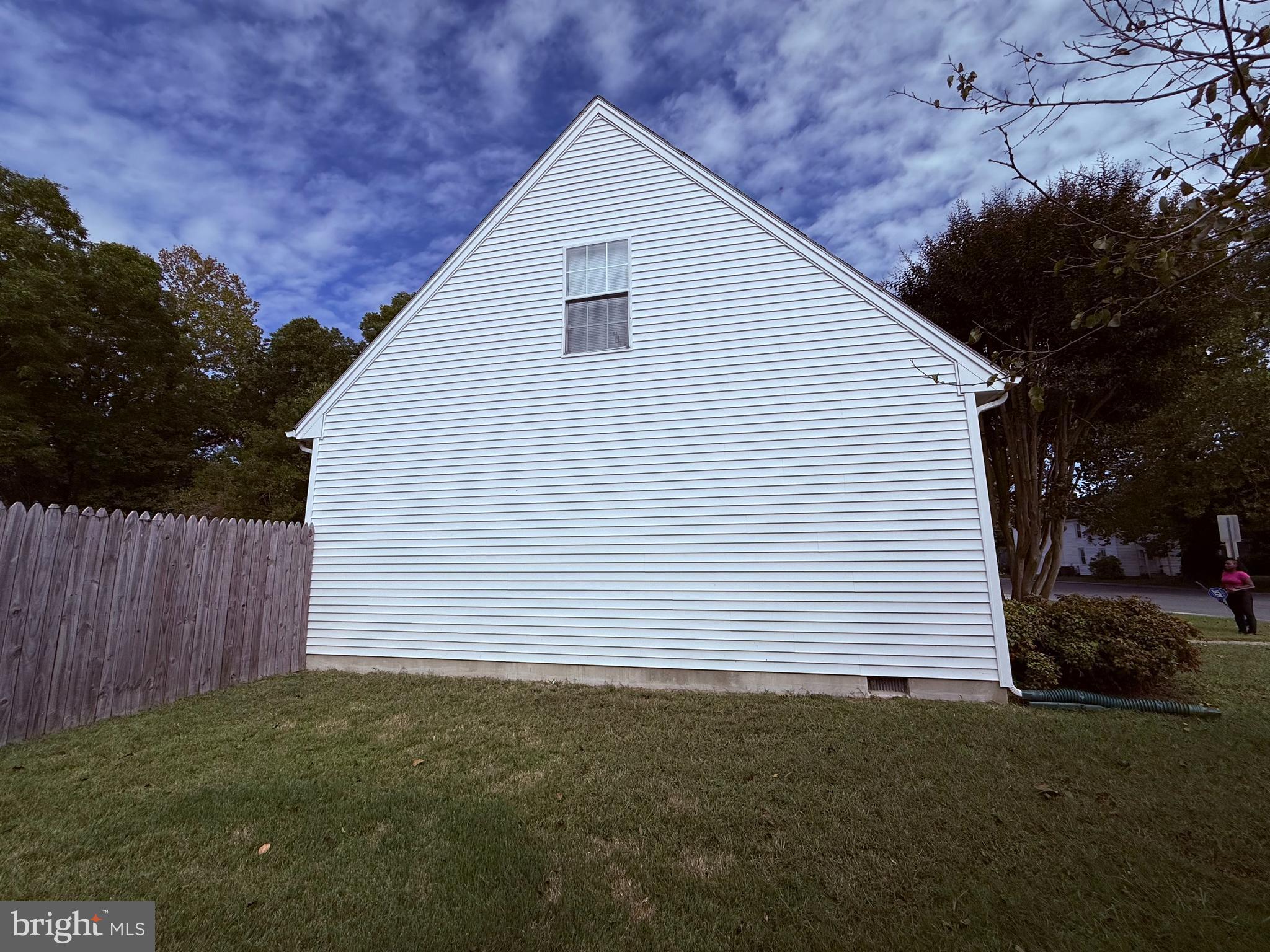 802 ROGER STREET