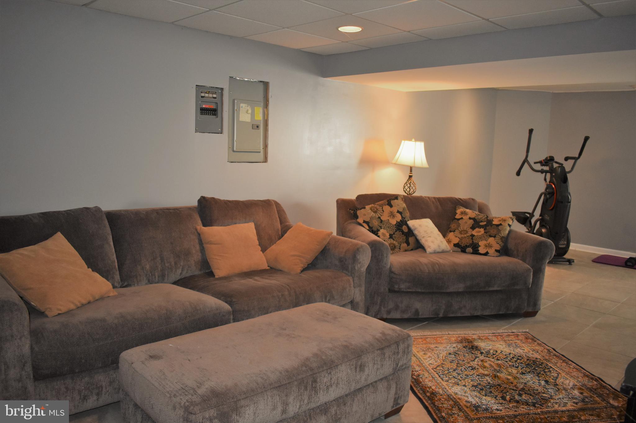 CHELTENHAM WOODS - Residential Lease