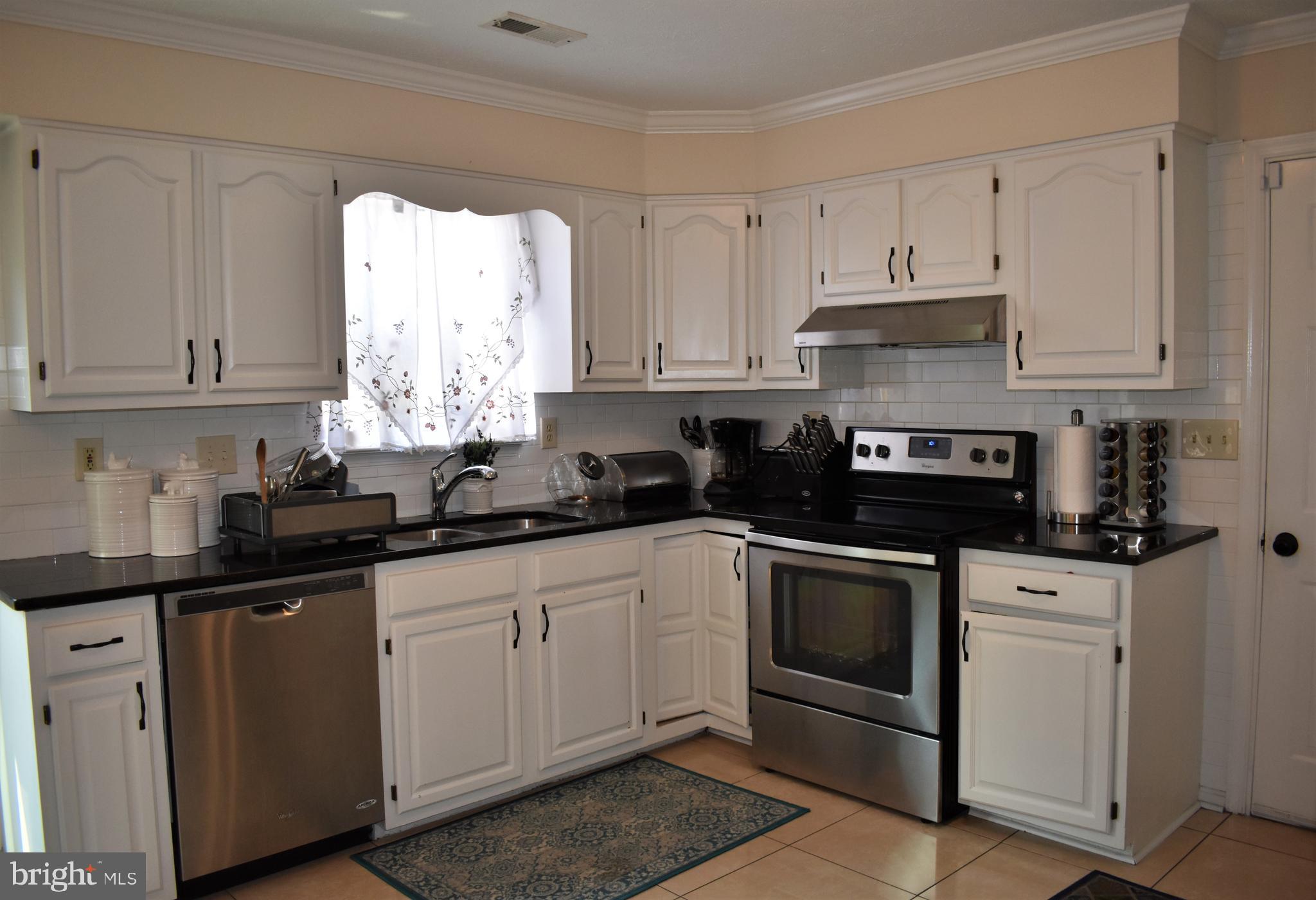 CHELTENHAM WOODS - Residential Lease