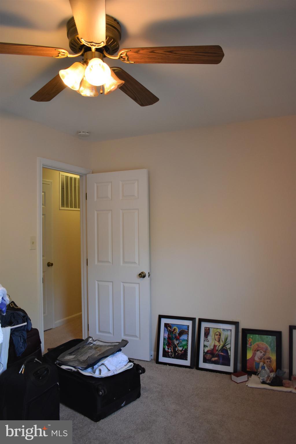 CHELTENHAM WOODS - Residential Lease