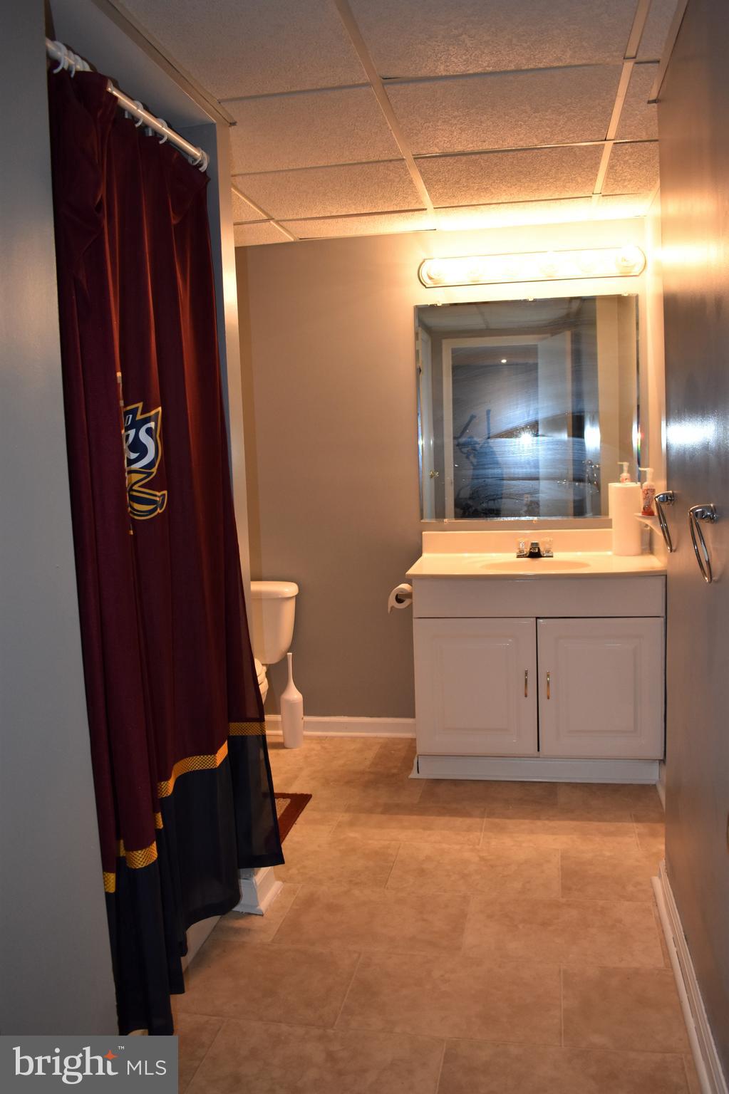 CHELTENHAM WOODS - Residential Lease