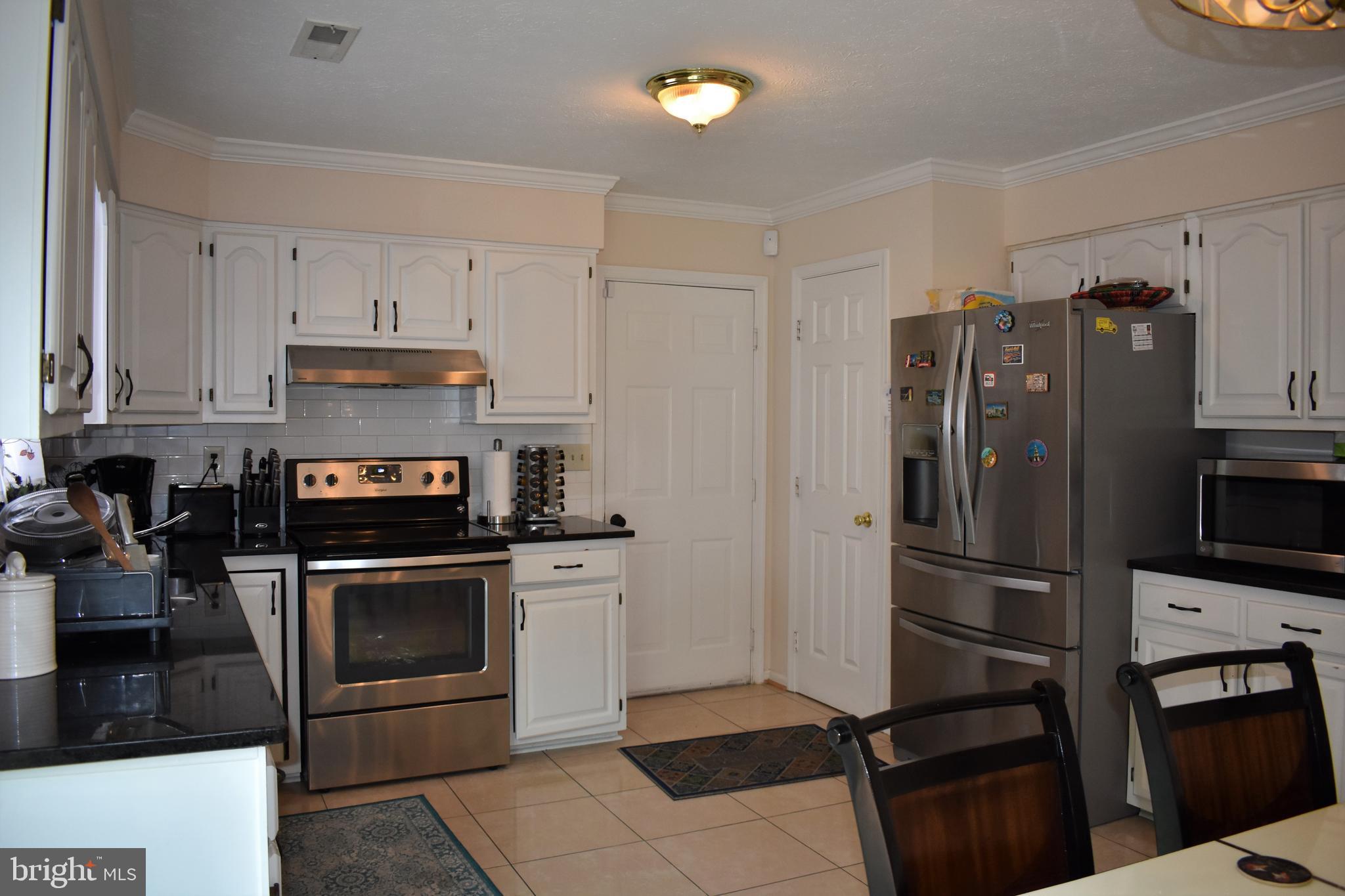 CHELTENHAM WOODS - Residential Lease