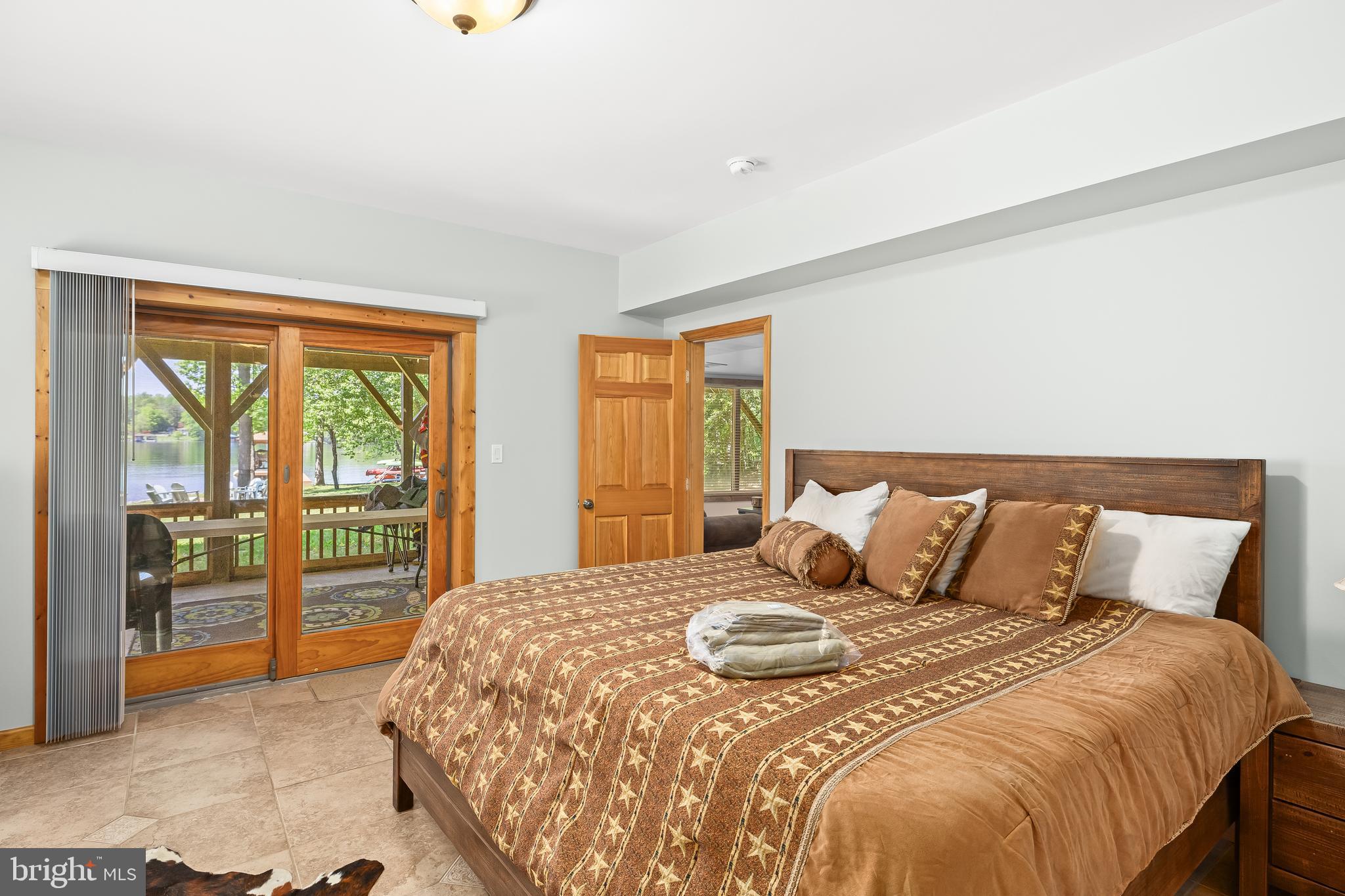 OAKLEIGH - Residential