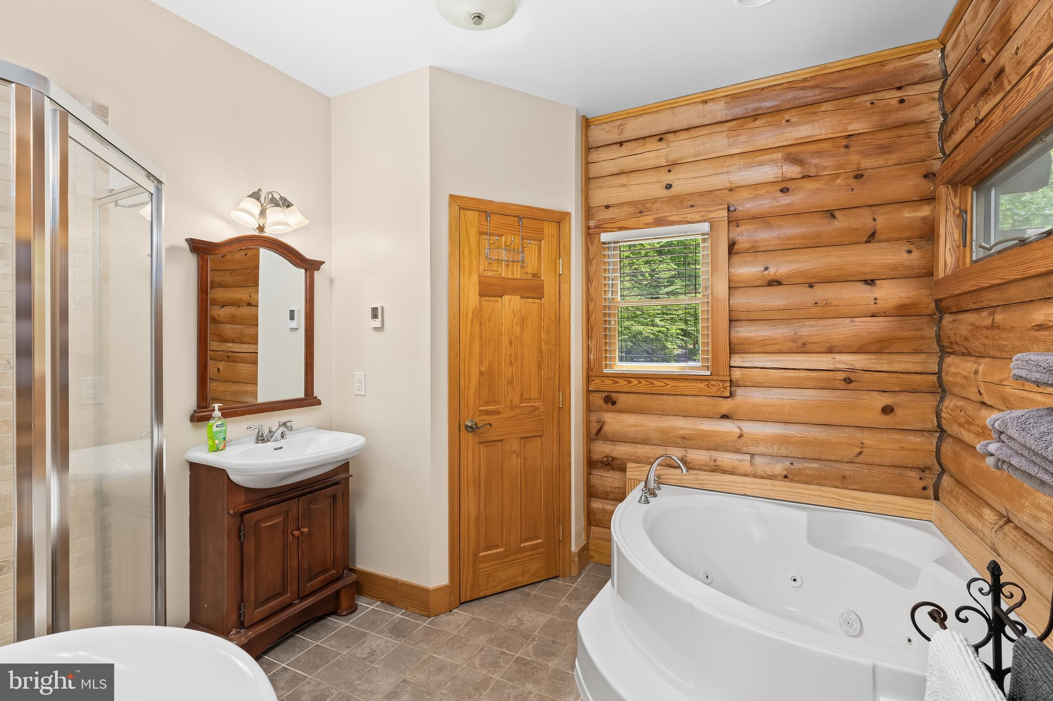 OAKLEIGH - Residential