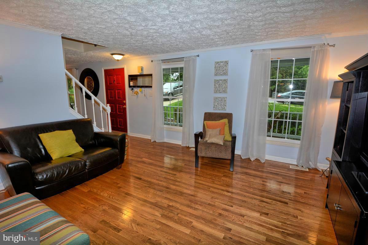 COUNTRY CLUB - Residential