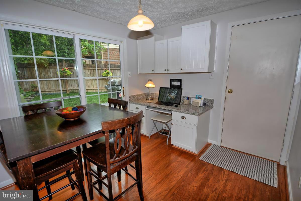 COUNTRY CLUB - Residential