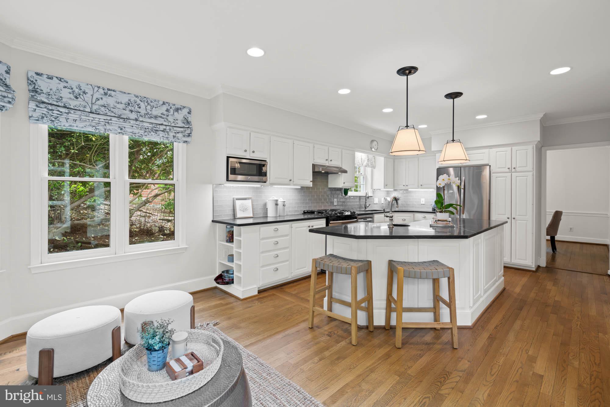 WESTMORELAND HILLS - Residential