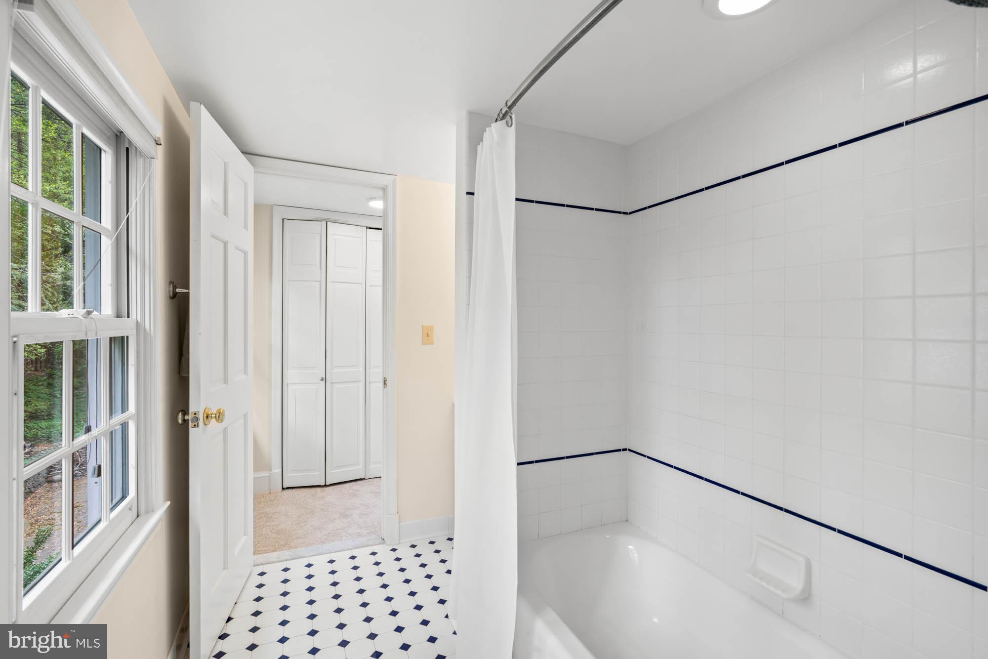 WESTMORELAND HILLS - Residential