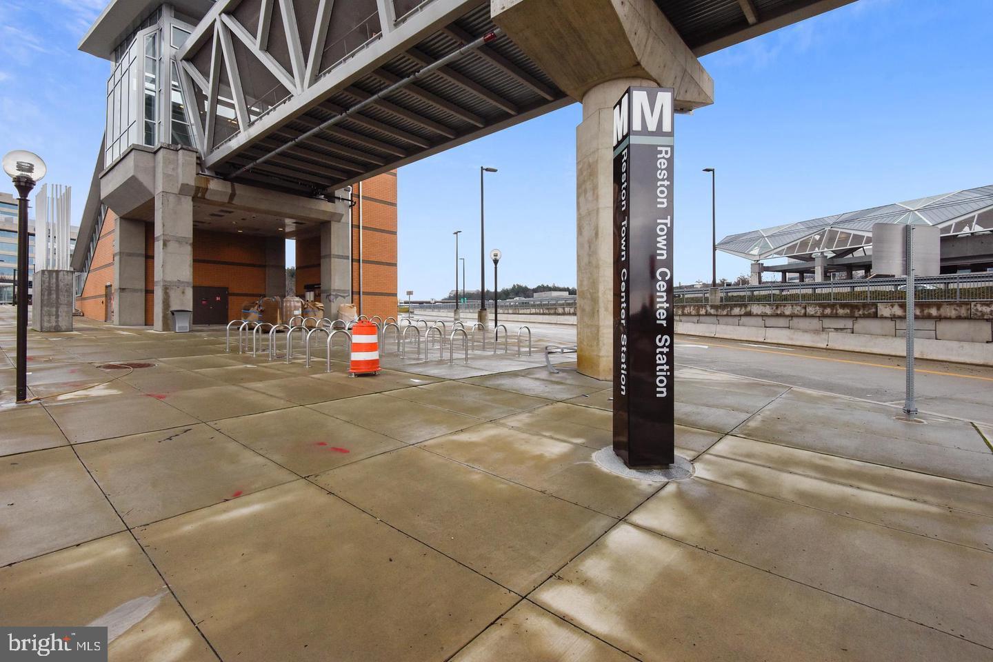 TALL OAKS - Residential Lease