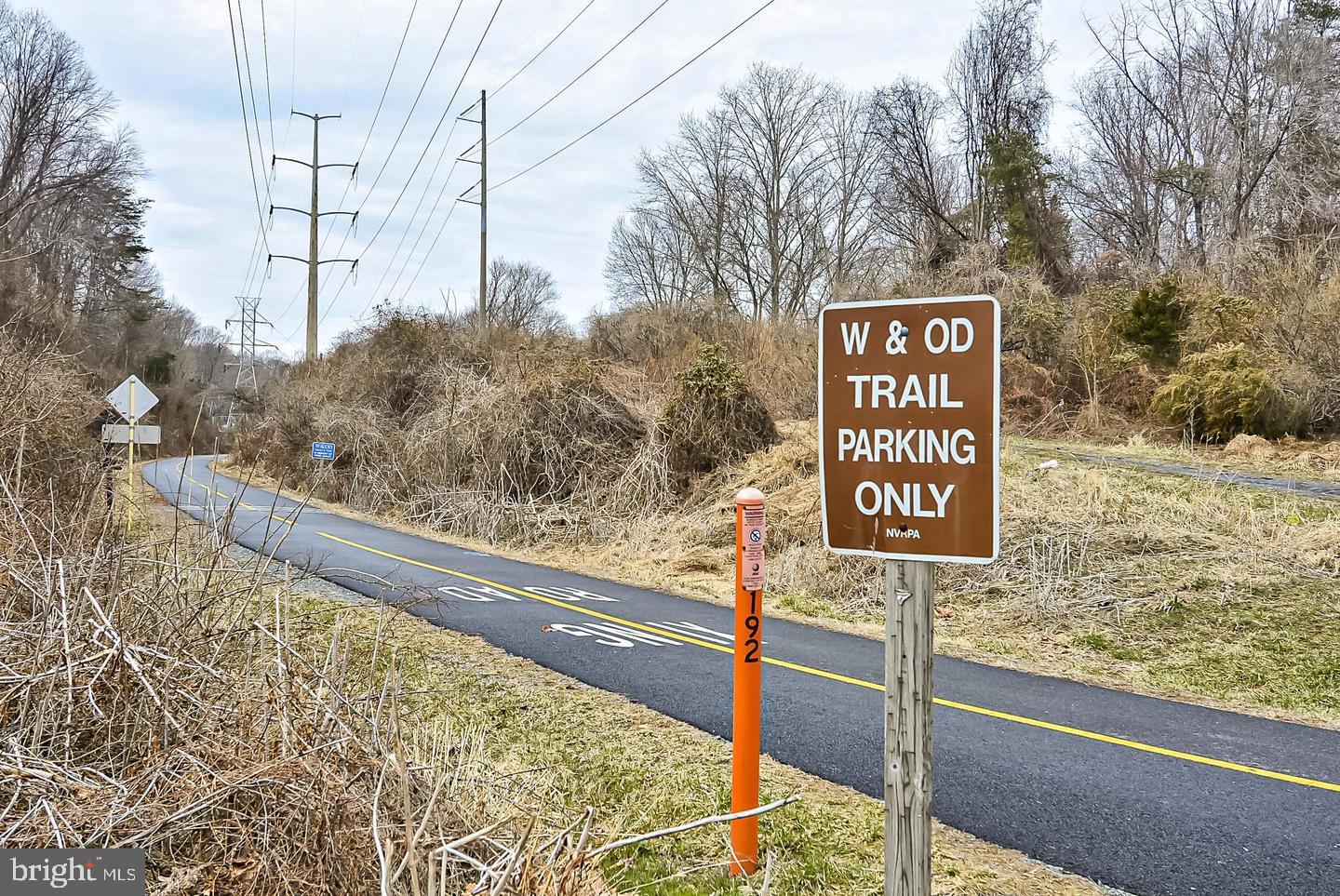 TALL OAKS - Residential Lease