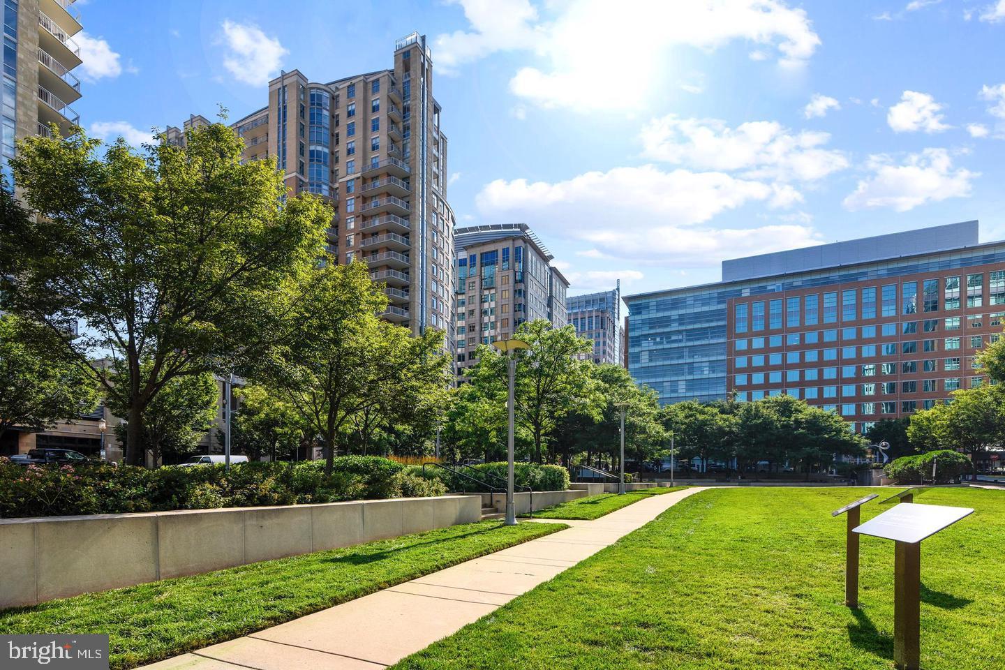 TALL OAKS - Residential Lease