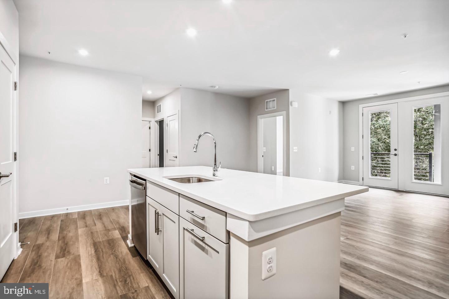 TALL OAKS - Residential Lease