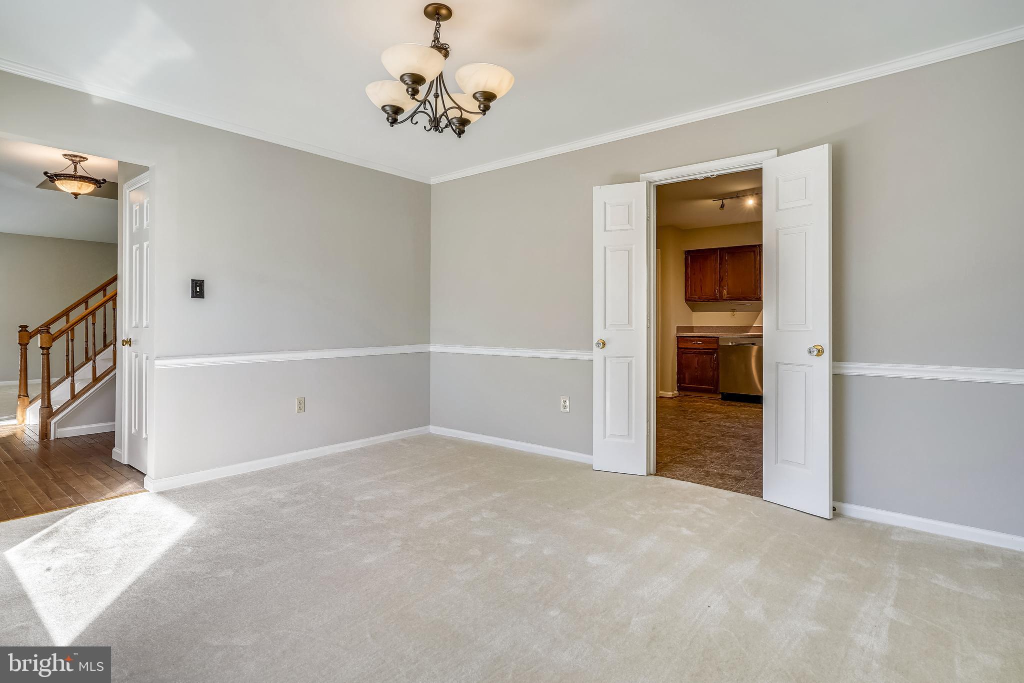 LAKE RIDGE - Residential