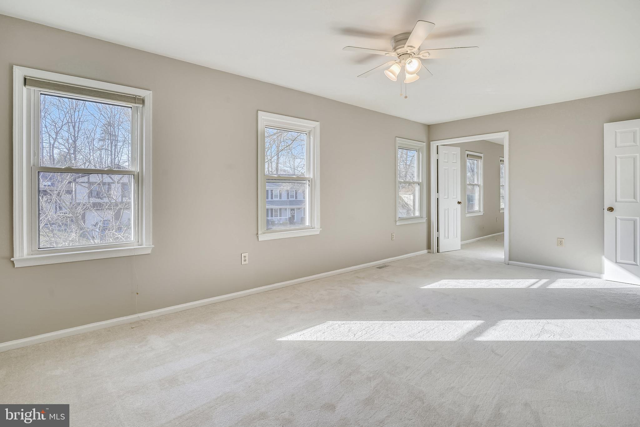 LAKE RIDGE - Residential