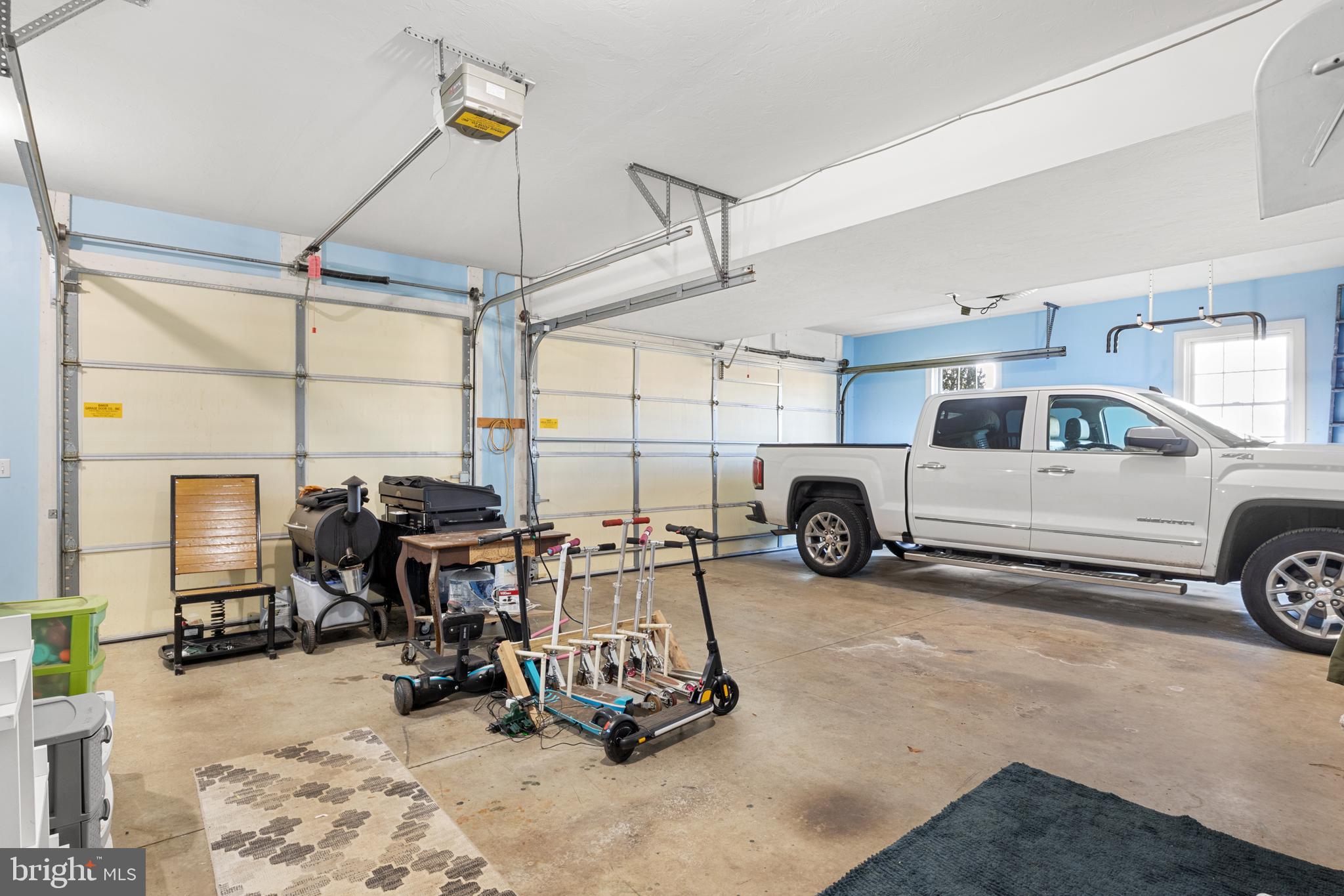 HEPPLEWHITE ESTATES - Residential