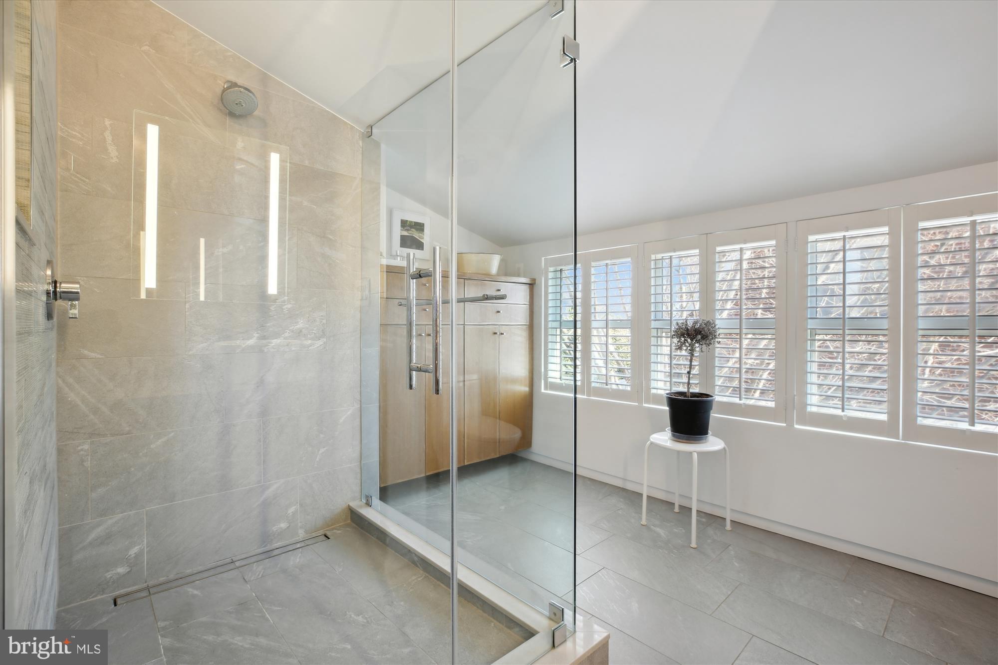 INDIAN SPRING PARK - Residential