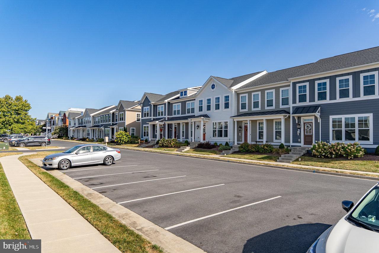 PRESTON LAKE - Residential