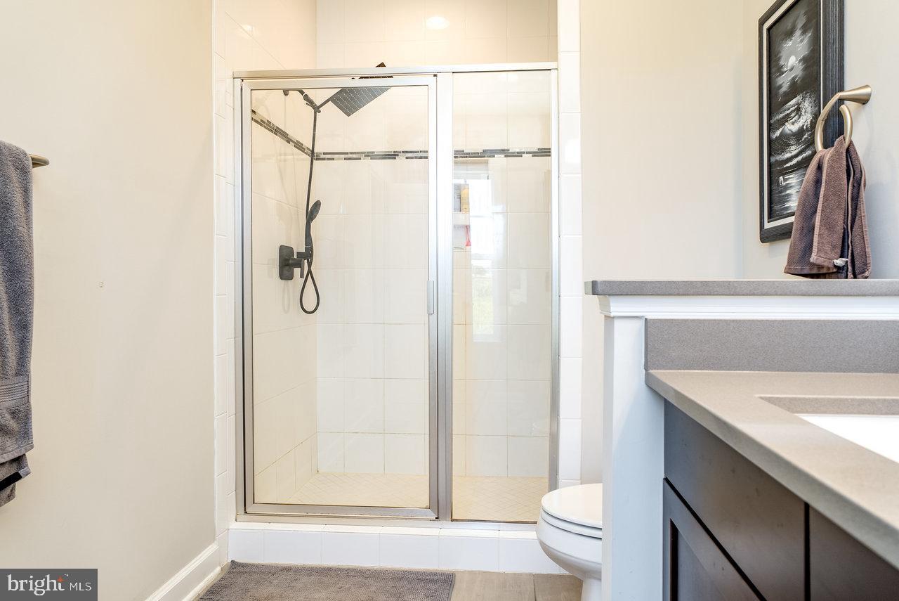 PRESTON LAKE - Residential