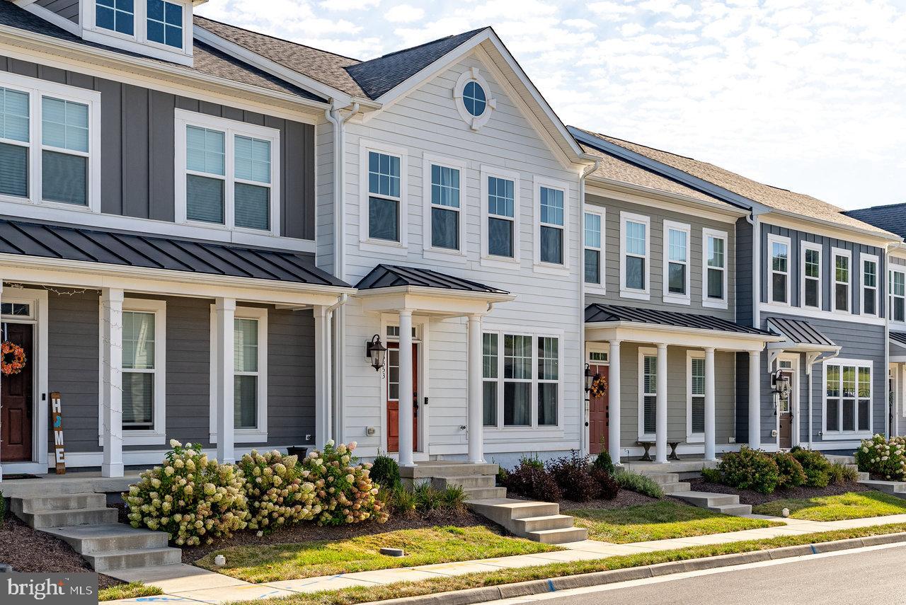 PRESTON LAKE - Residential