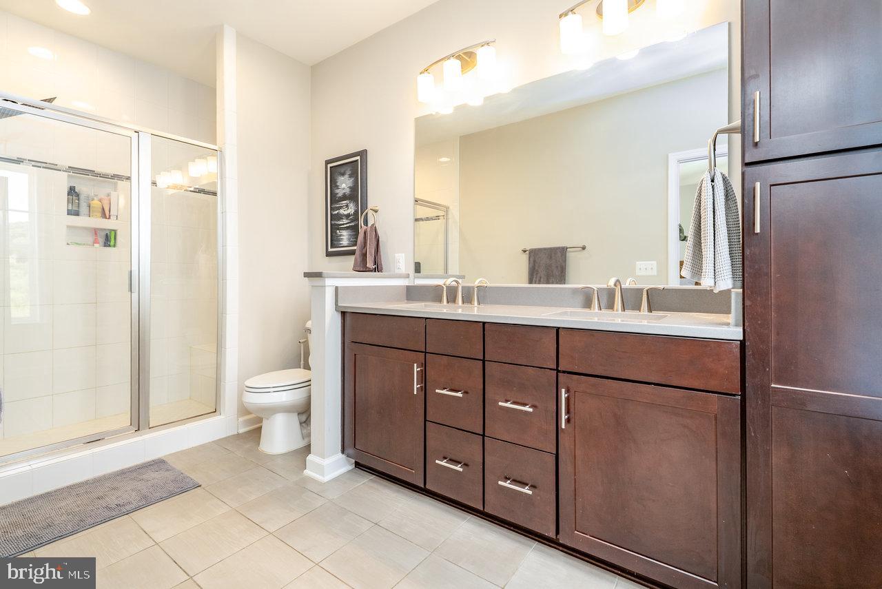 PRESTON LAKE - Residential