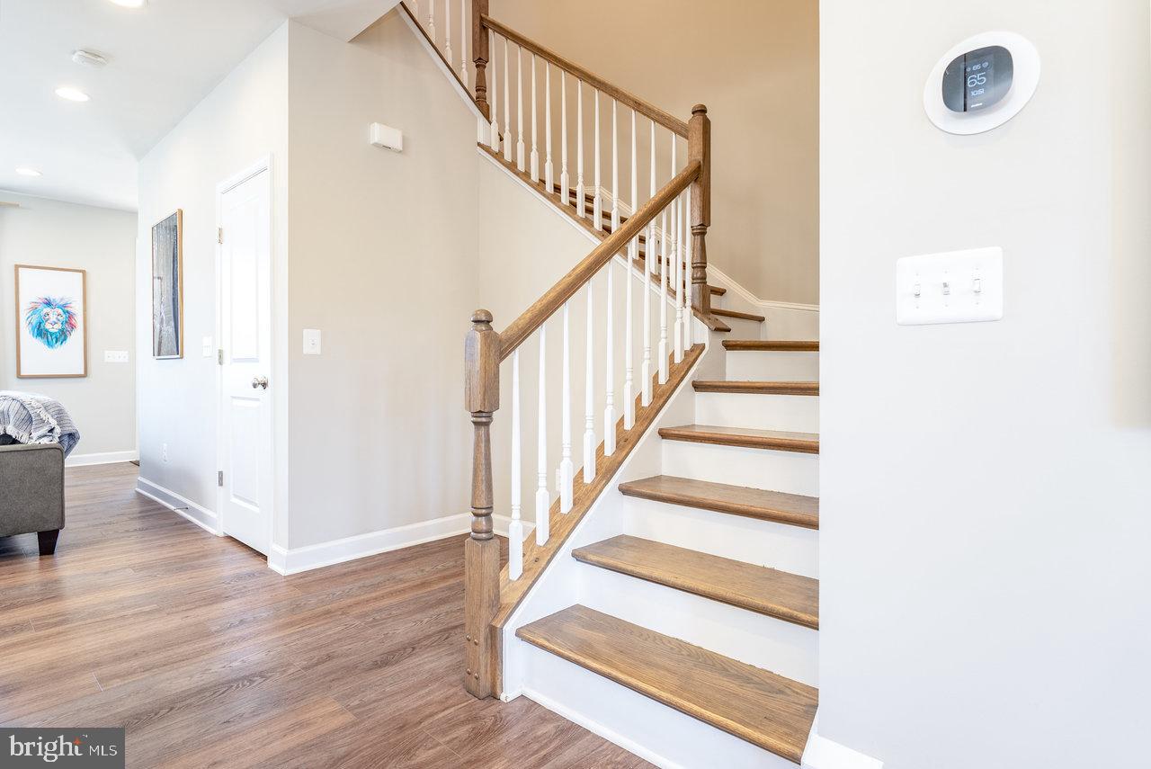 PRESTON LAKE - Residential