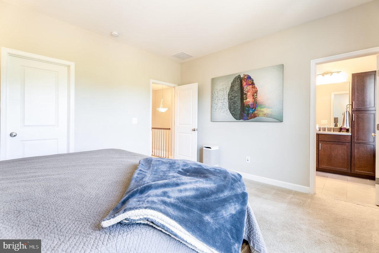 PRESTON LAKE - Residential