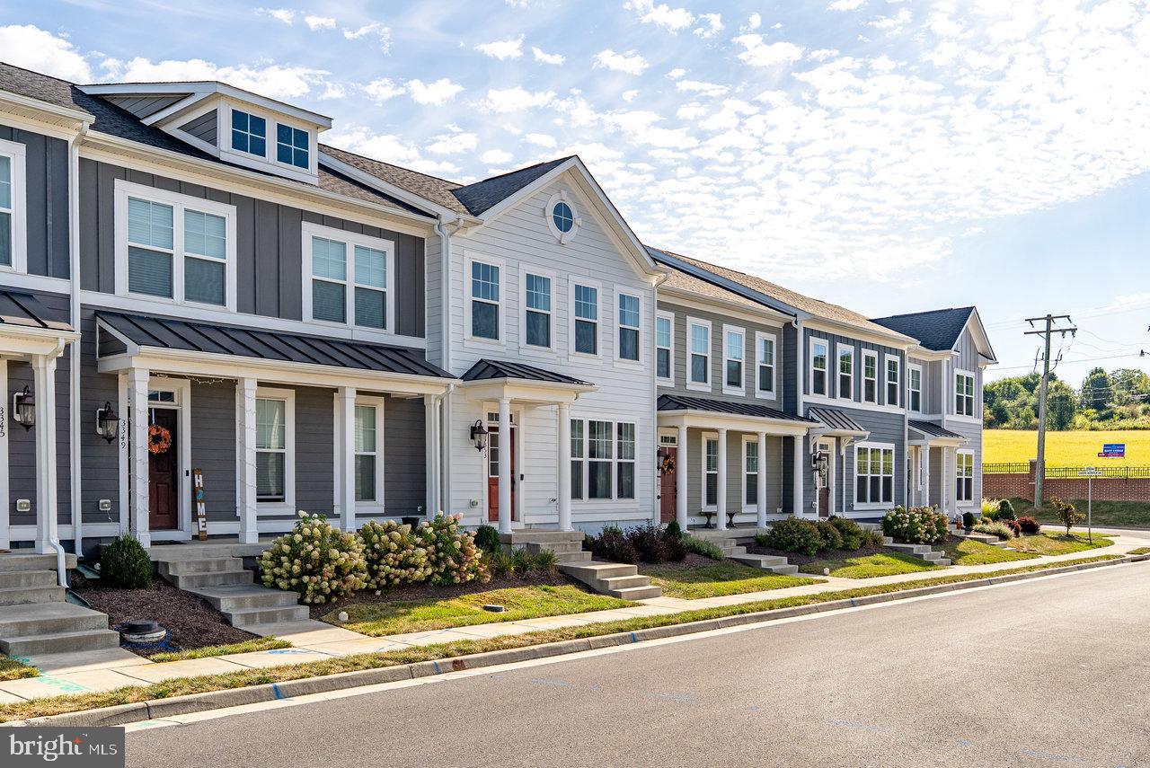 PRESTON LAKE - Residential