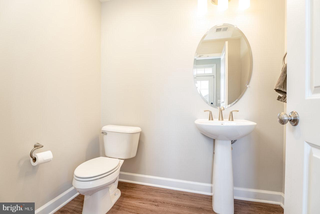 PRESTON LAKE - Residential