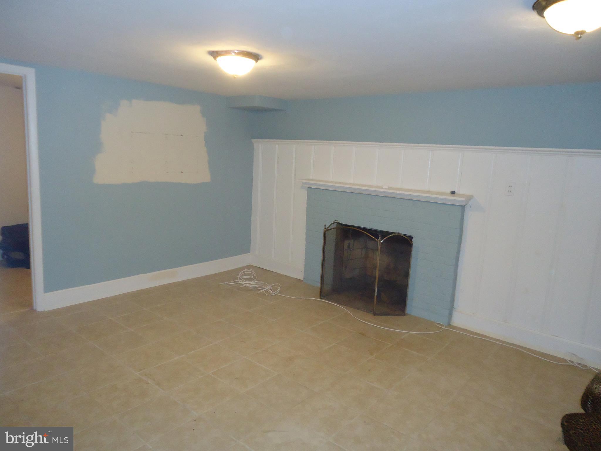 SENECA RIDGE - Residential Lease