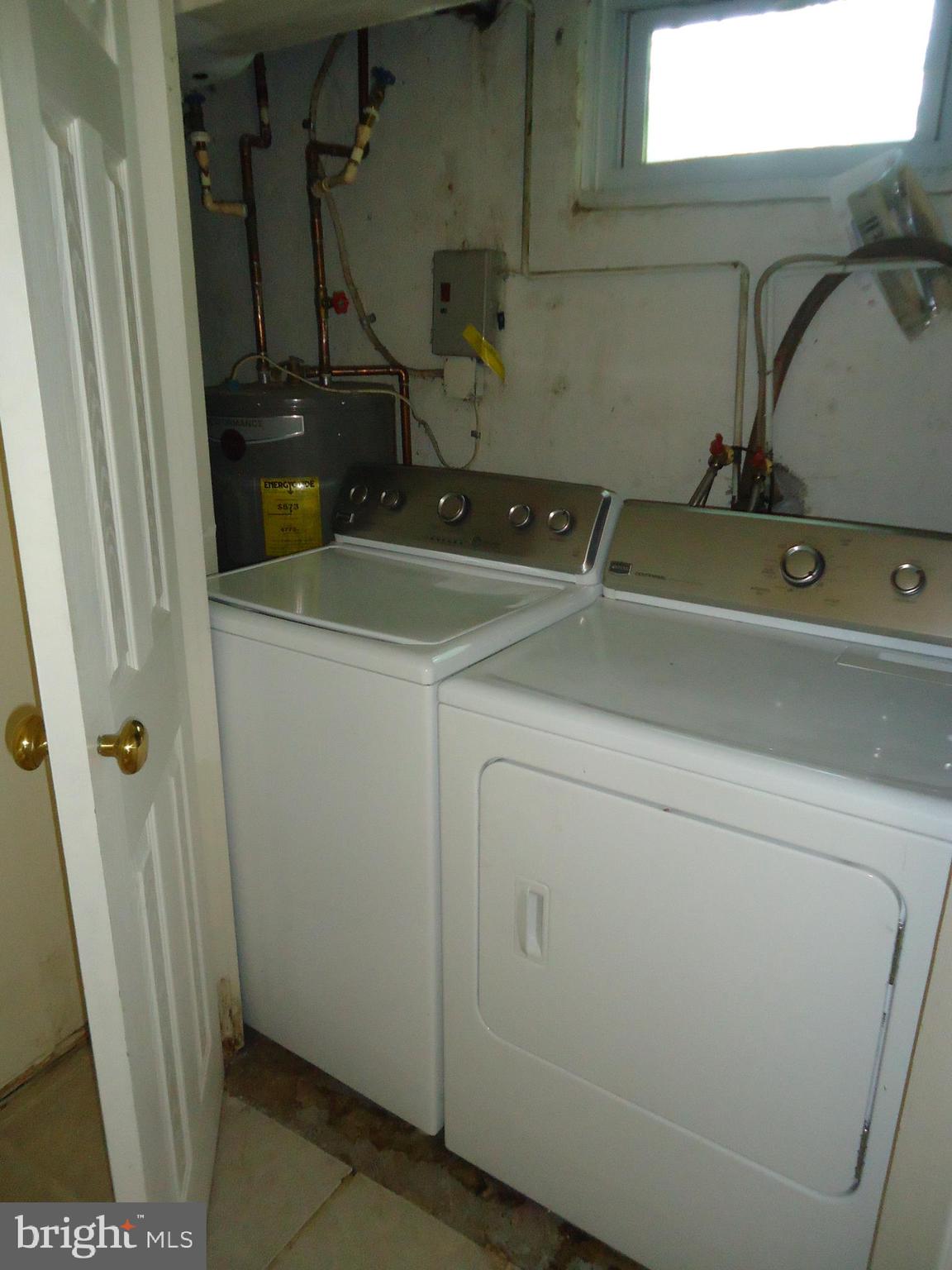 SENECA RIDGE - Residential Lease