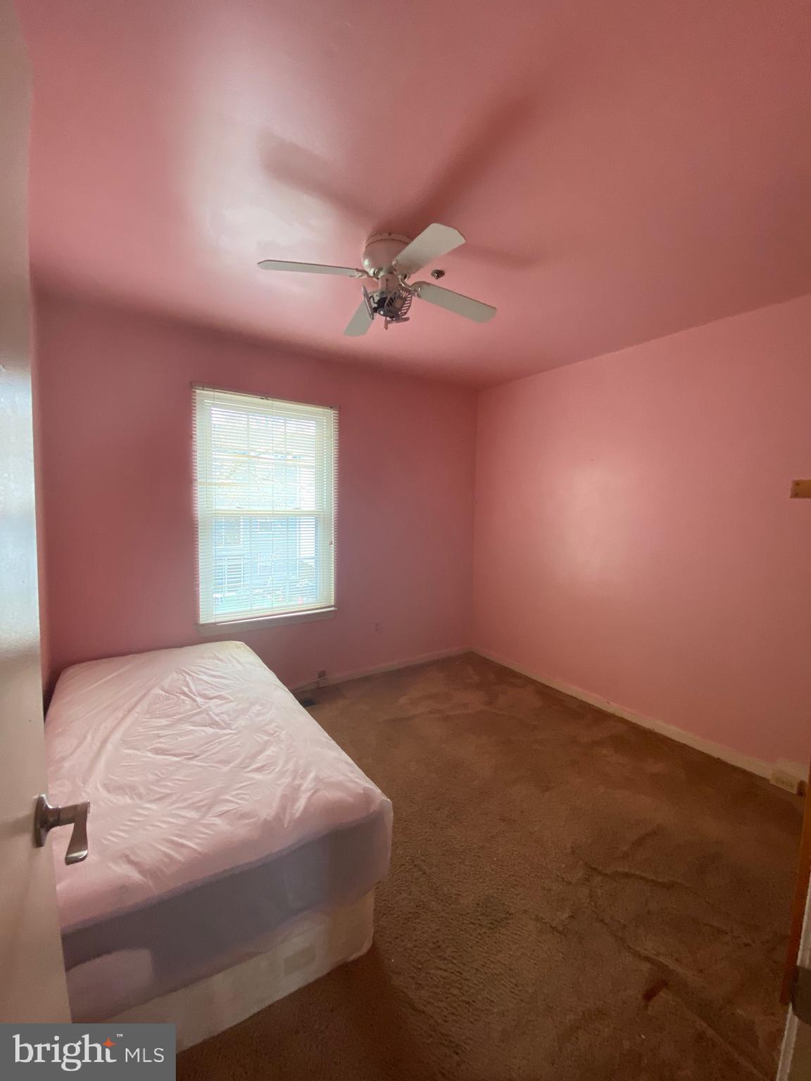 LONDON WOODS - Residential