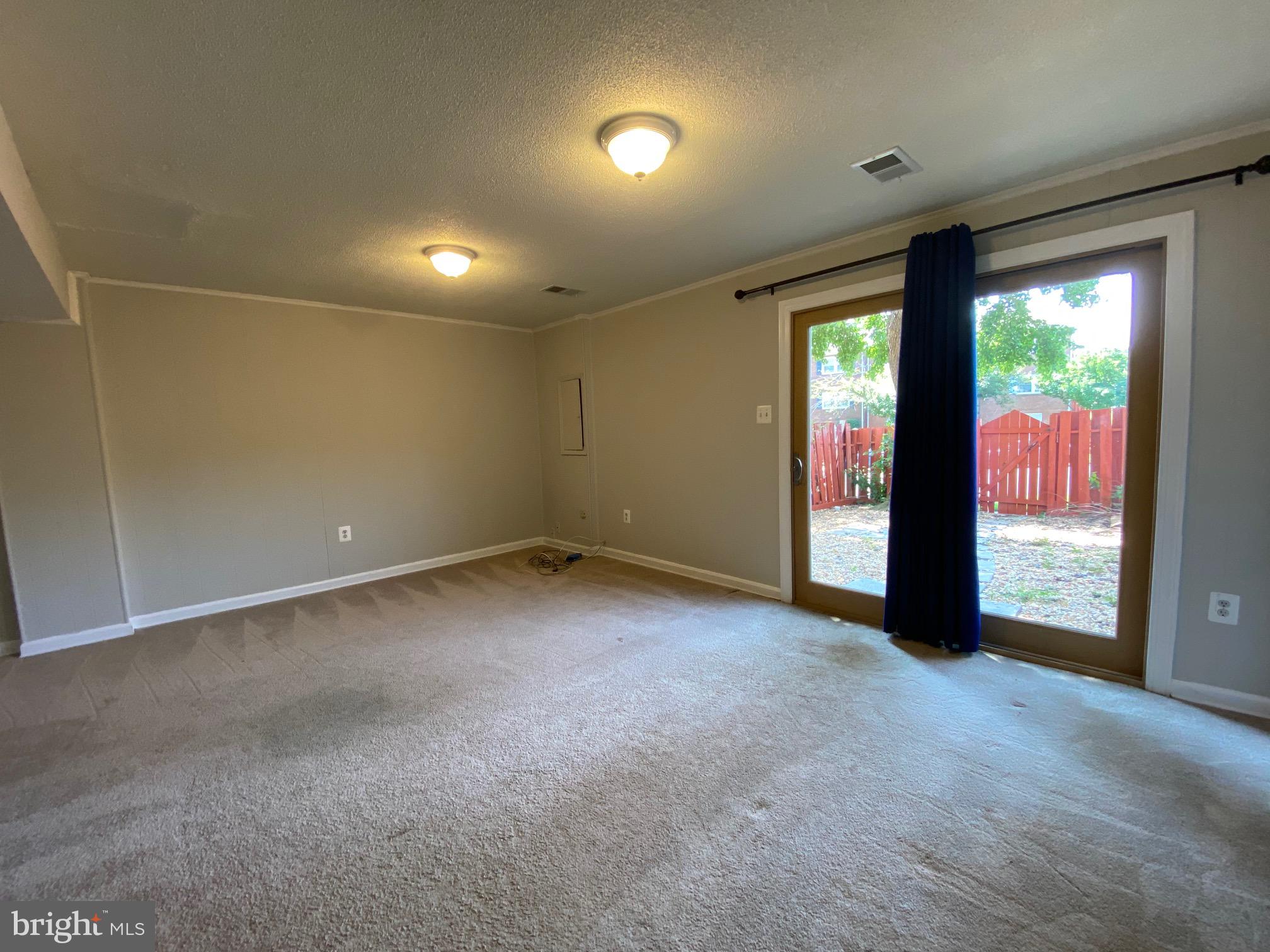 DALE CITY - Residential Lease