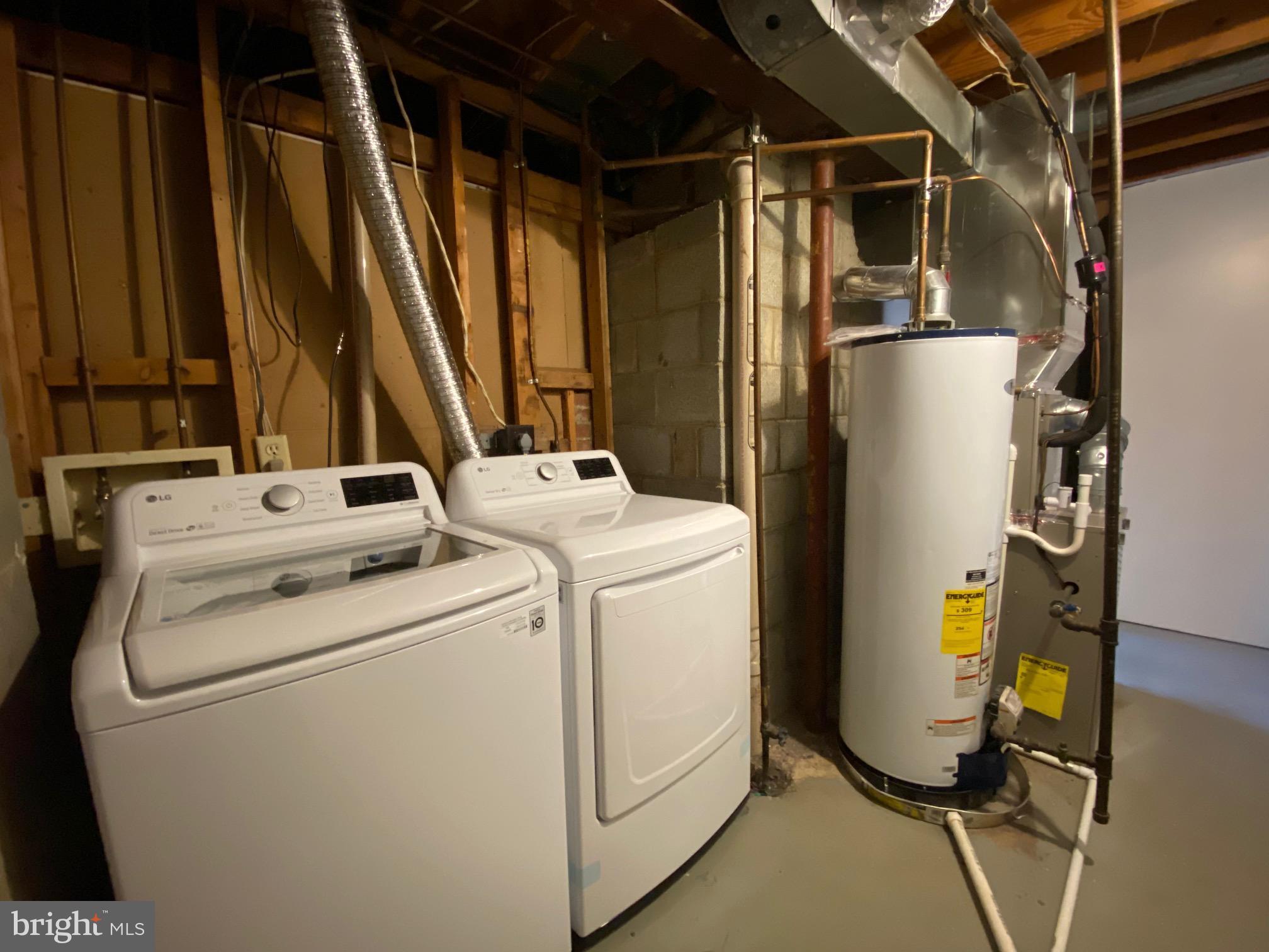 DALE CITY - Residential Lease