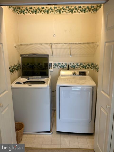 CHARLESTOWNE - Residential Lease