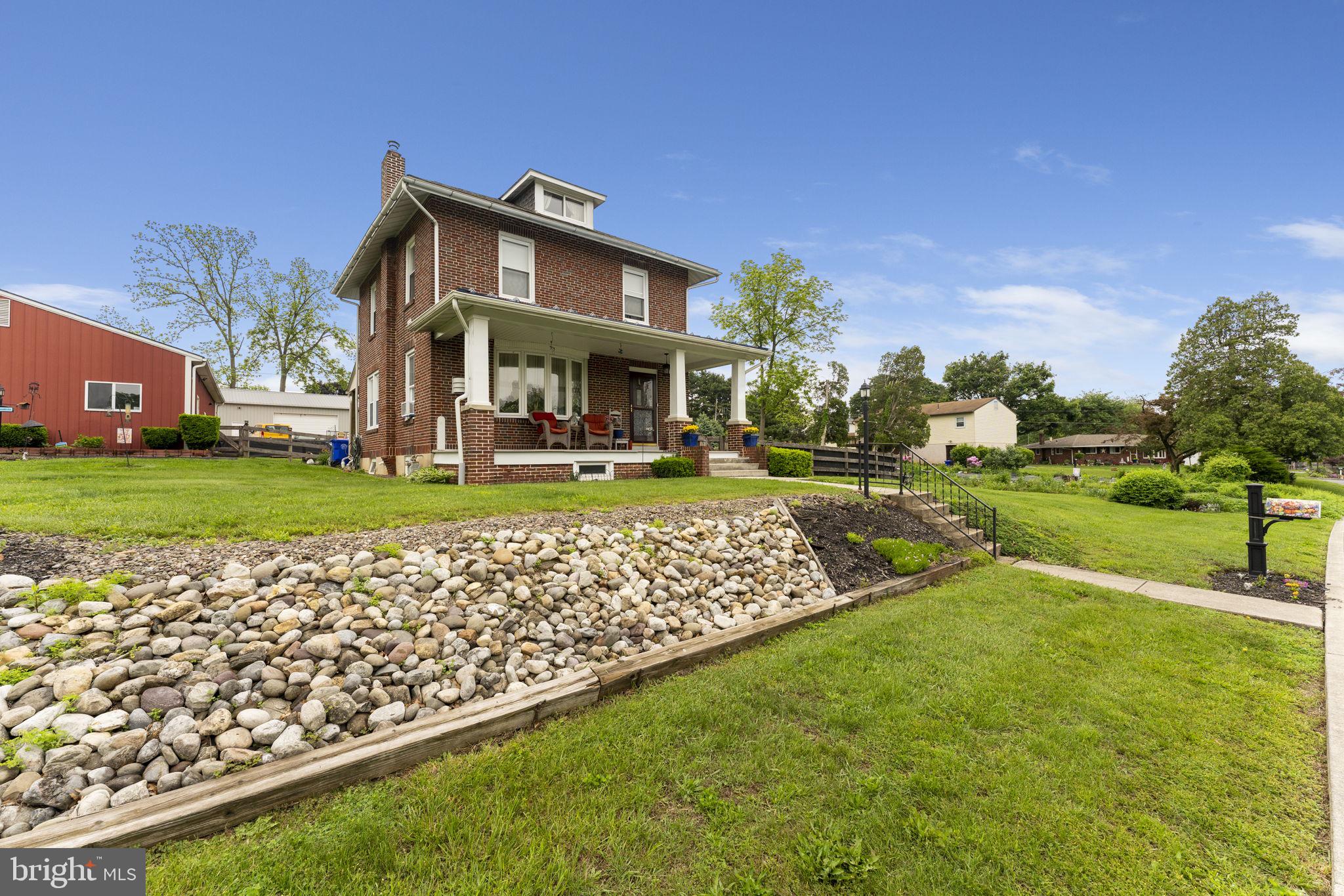 2313 BERKLEY ROAD