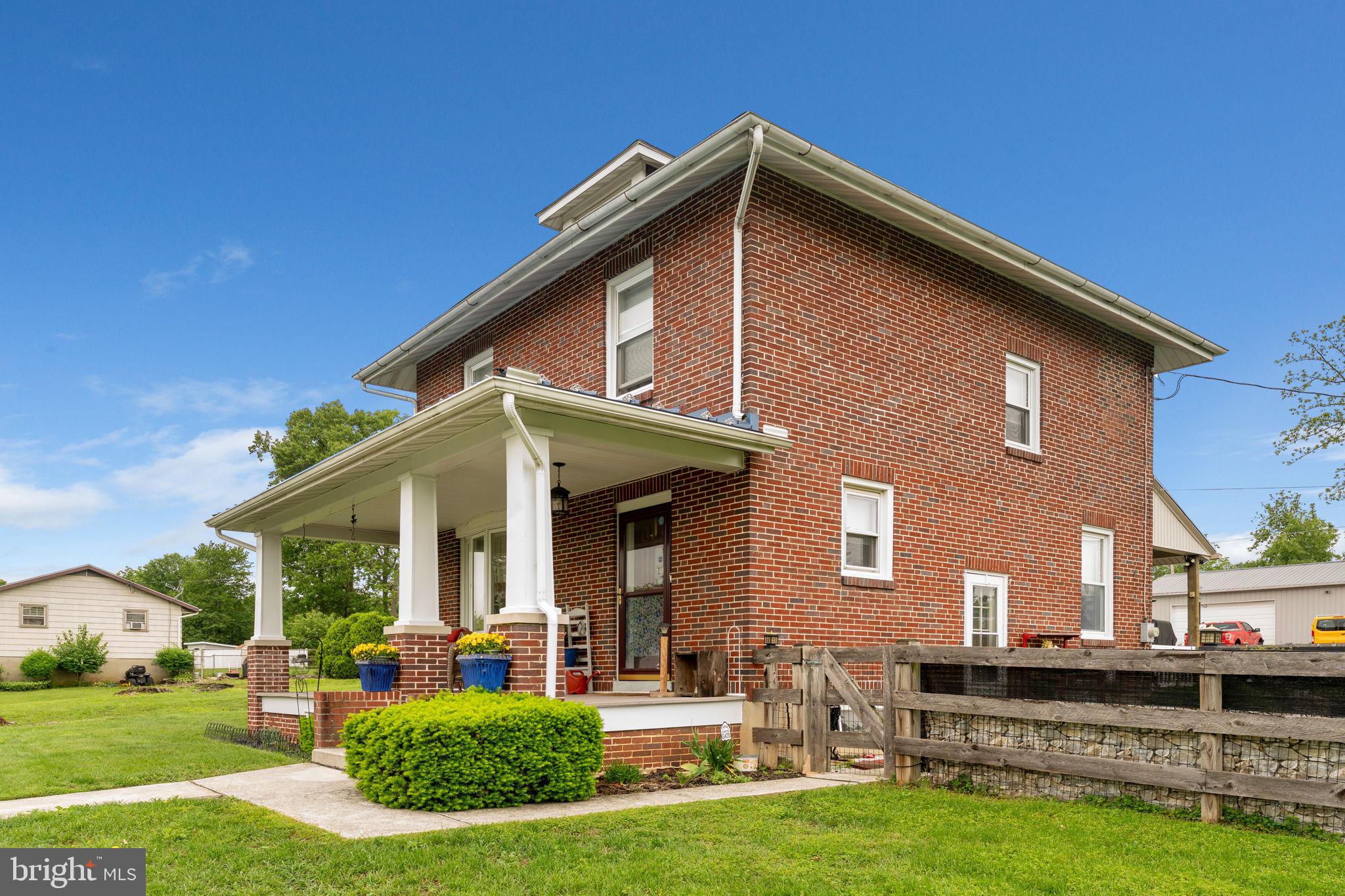 2313 BERKLEY ROAD