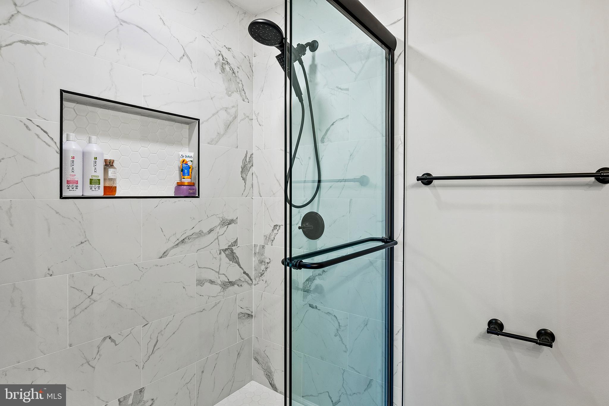 ROLAND TERRACE - Residential