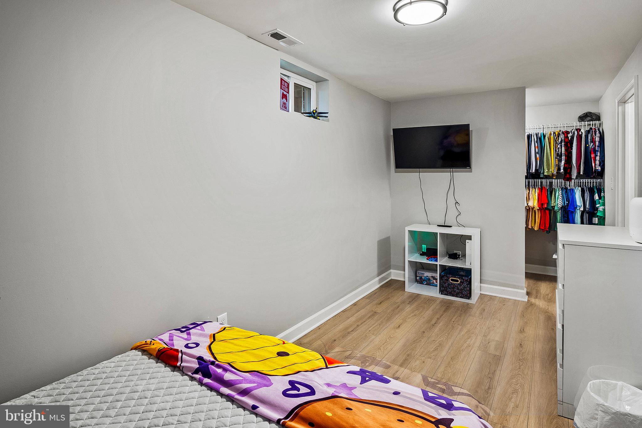 ROLAND TERRACE - Residential