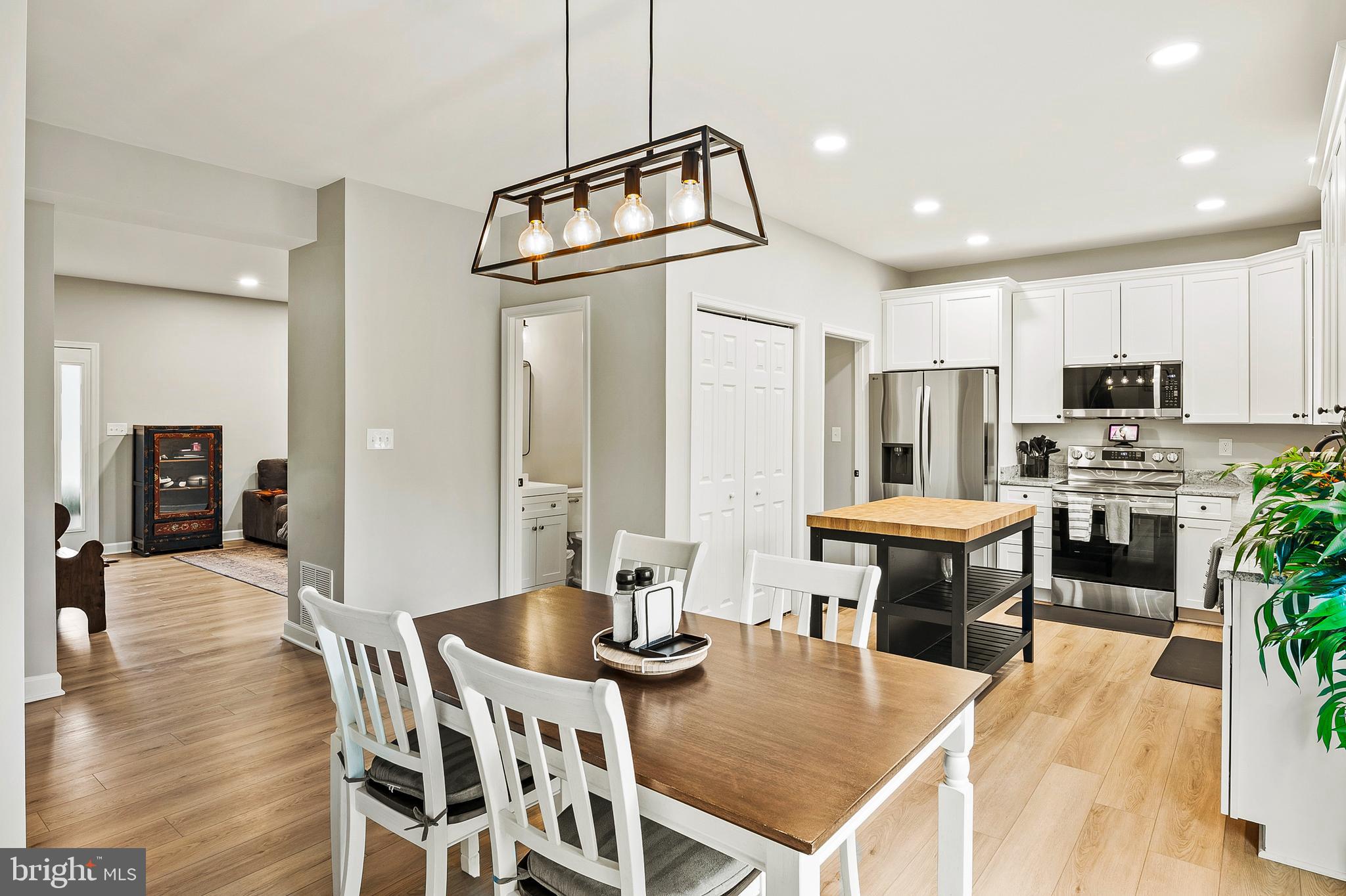 ROLAND TERRACE - Residential